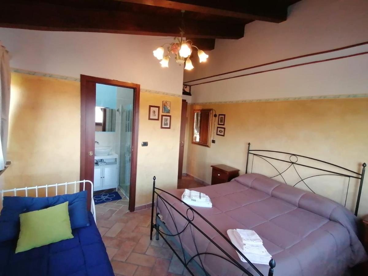 Il Castagneto Bed & Breakfast Camerino Bagian luar foto