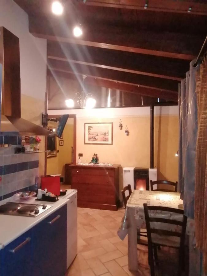 Il Castagneto Bed & Breakfast Camerino Bagian luar foto