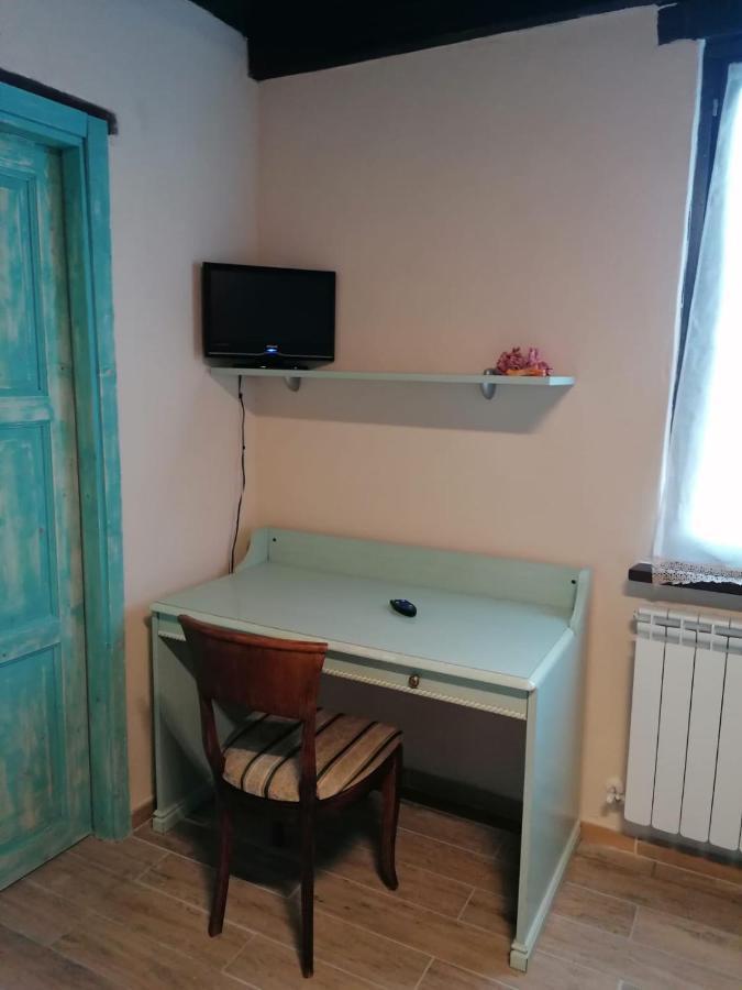 Il Castagneto Bed & Breakfast Camerino Bagian luar foto